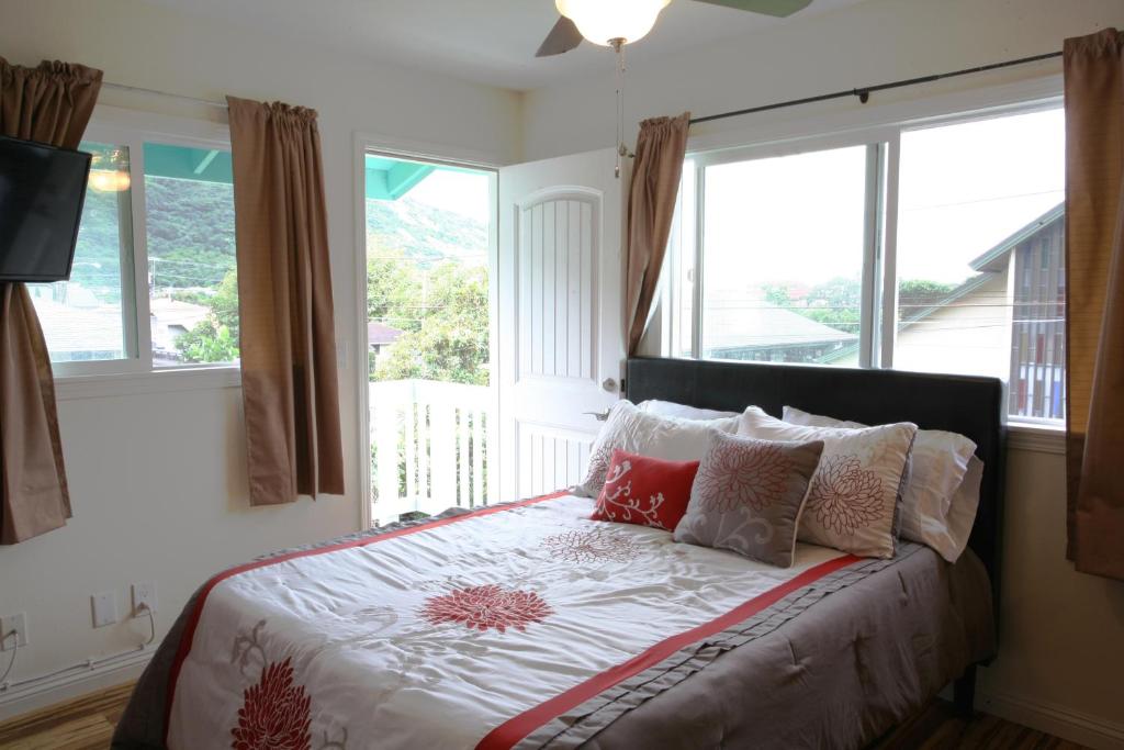 Blue Manoa Studios - Housity
