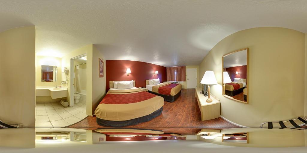 Econo Lodge I-40 Exit 286-Holbrook Holbrook - 皇后区有两张大号床 - 不吸烟