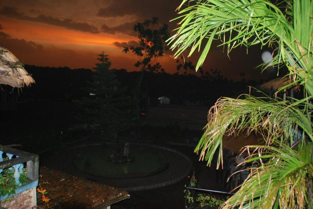 Zahrada ubytování Chitwan Tiger Camp