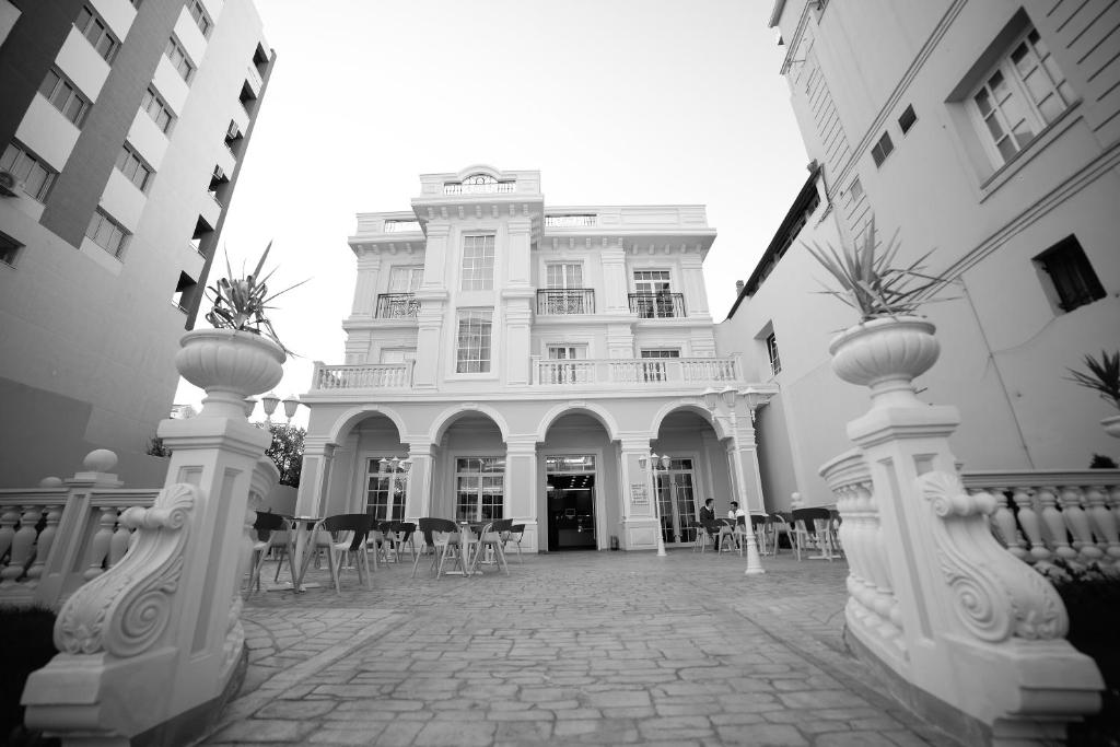 Budova, kde se hotel nachází