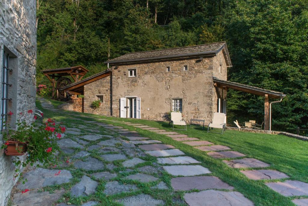 SASSO AL MELO - Apartments - Appartamento Con Vista Da Giardino