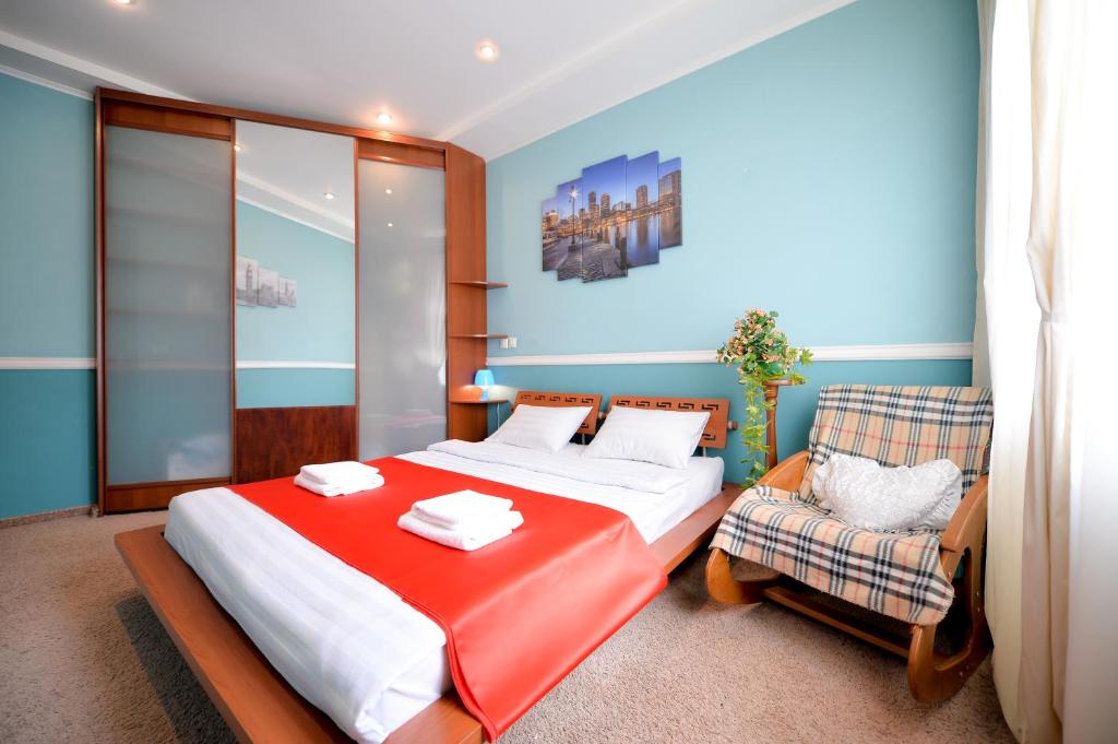 Пять Звёзд с двумя спальнями, Челябинск (актуальные цены 2024 года)