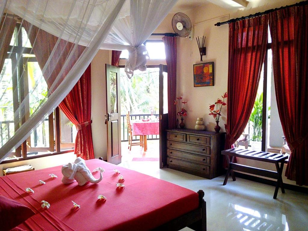 Sri Lancashire Guest House - 11