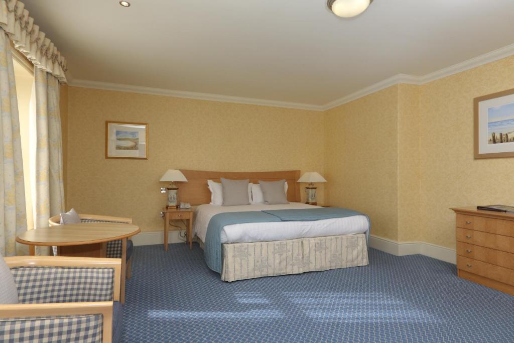 Imperial Hotel - 