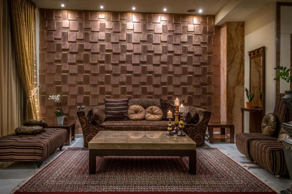 Posezení v ubytování Rex Hotel