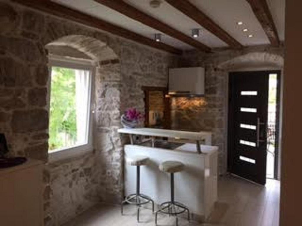 Guest House Laura - 11