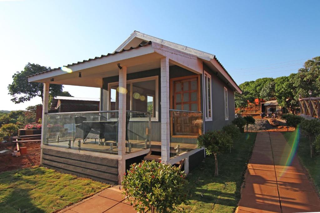 Сад в Forest County Resort Mahabaleshwar