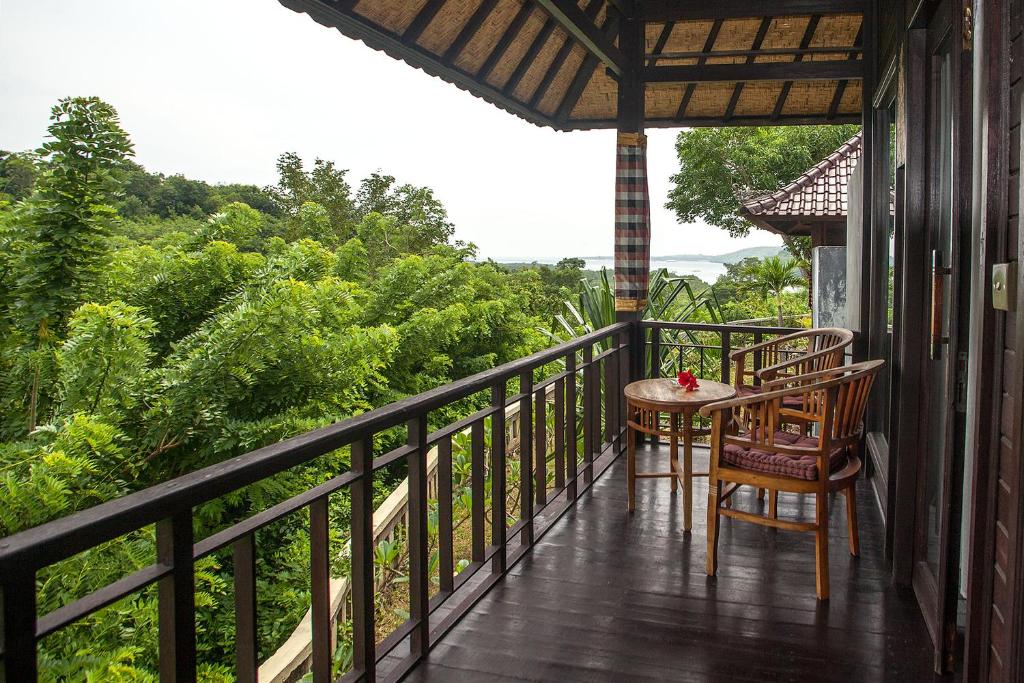Poh Manis Lembongan - Bungalow Mit Gartenblick