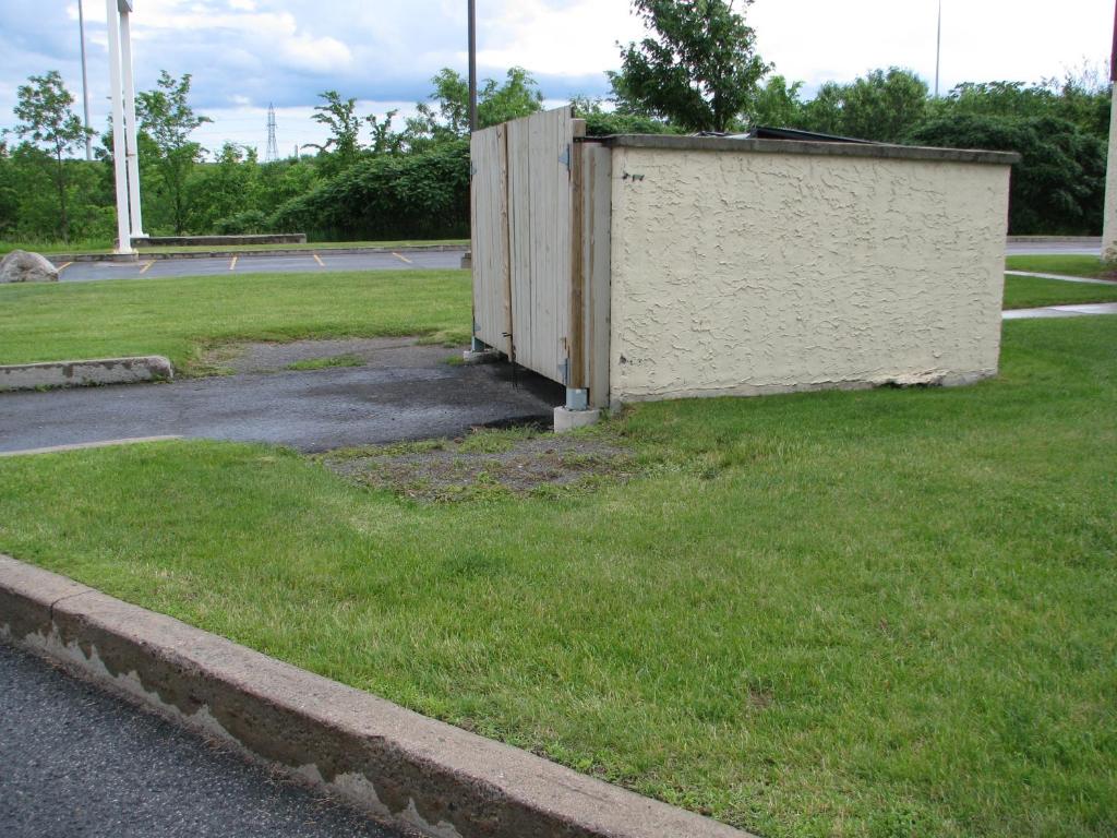 Travelodge by Wyndham Ottawa East - Resim 26