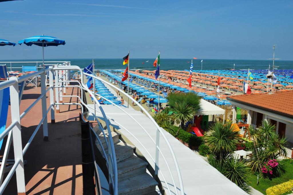 Nespecifikovaný výhled na moře nebo výhled na moře při pohledu z hotelu