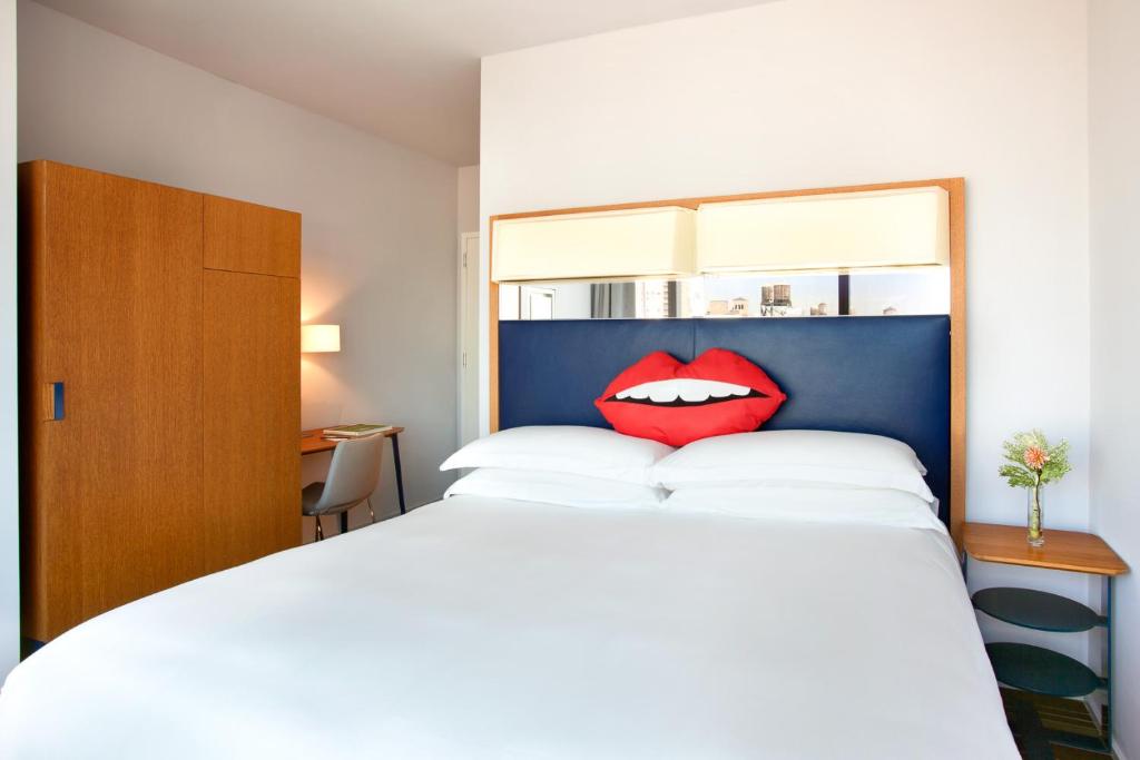 The Standard - East Village - Standard Queen Room