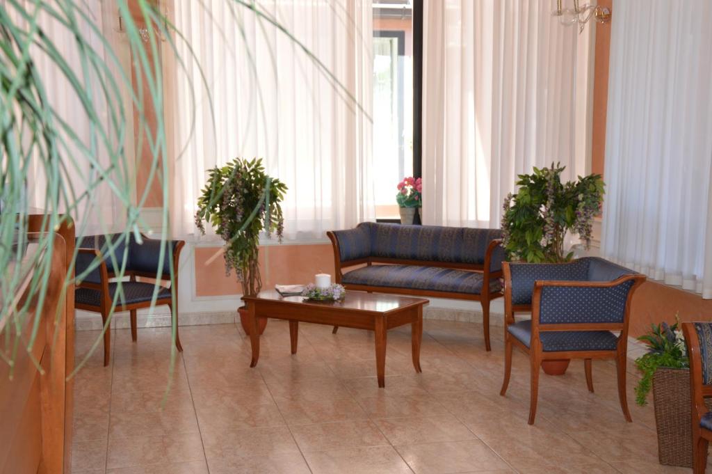 Posezení v ubytování Hotel Rosamarina