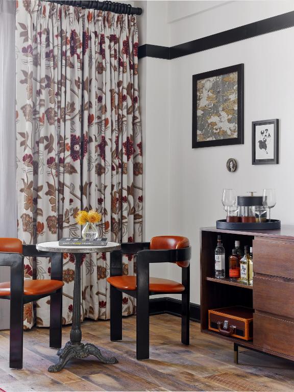 Hotel Revival Baltimore - 