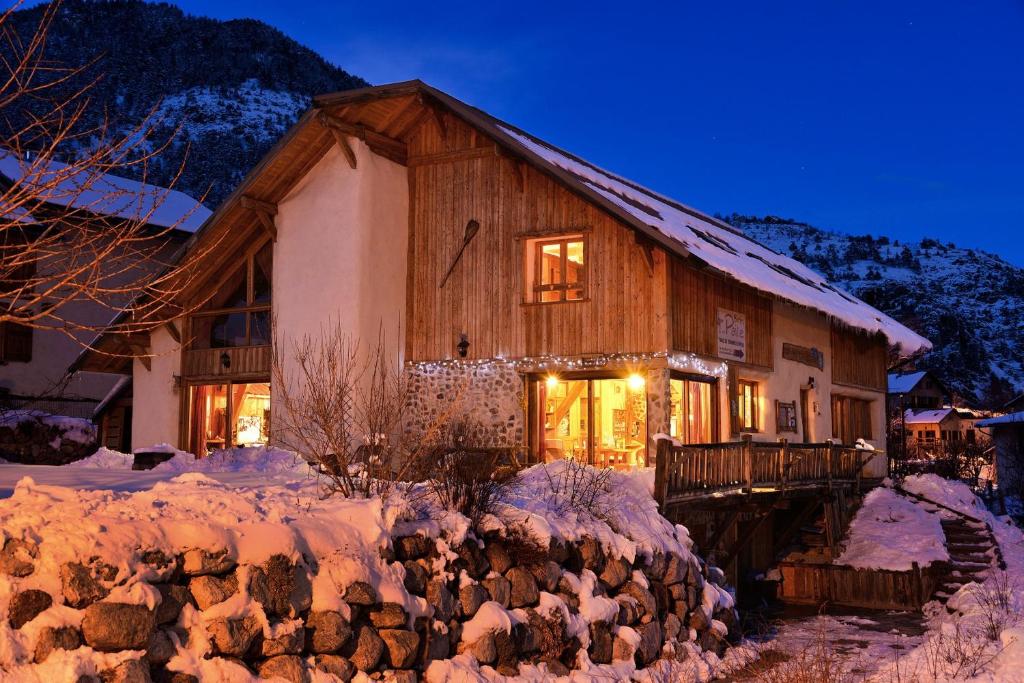 Gallery image of Chambres d'Hôte le Brin de Paille in Saint-Martin-de-Queyrières