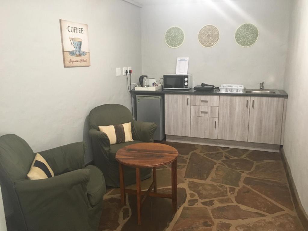 Windmills Rest - Double Room With Private Bathroom