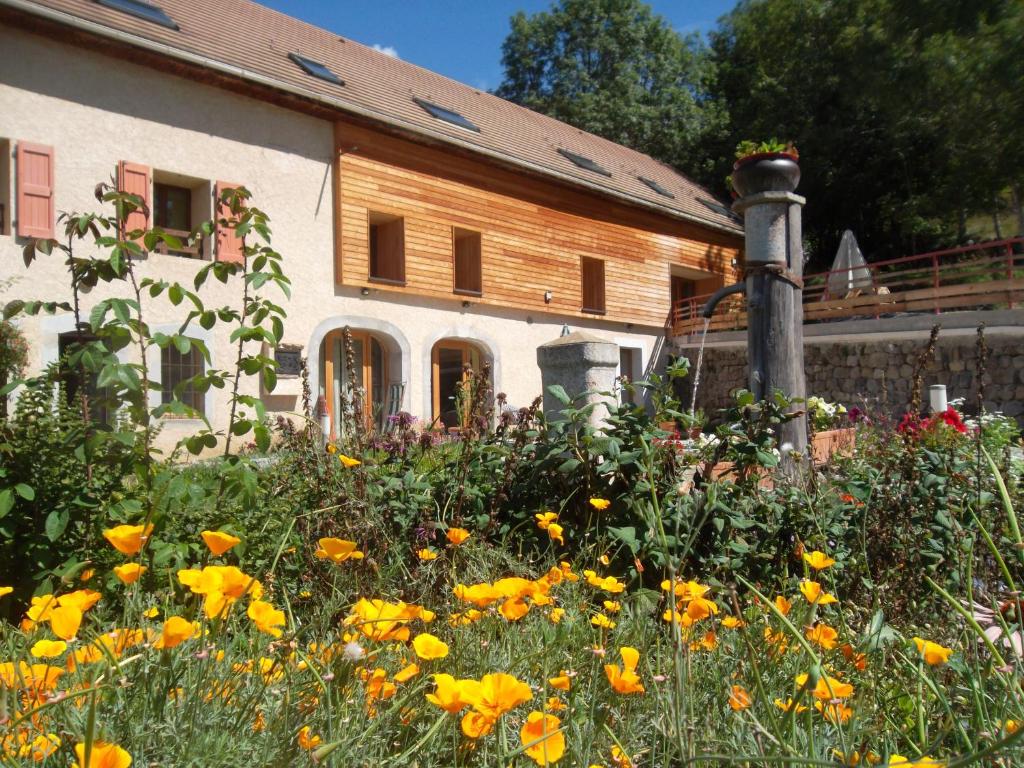 Zahrada ubytování Comme un écrin... Chambres et table d'hôtes