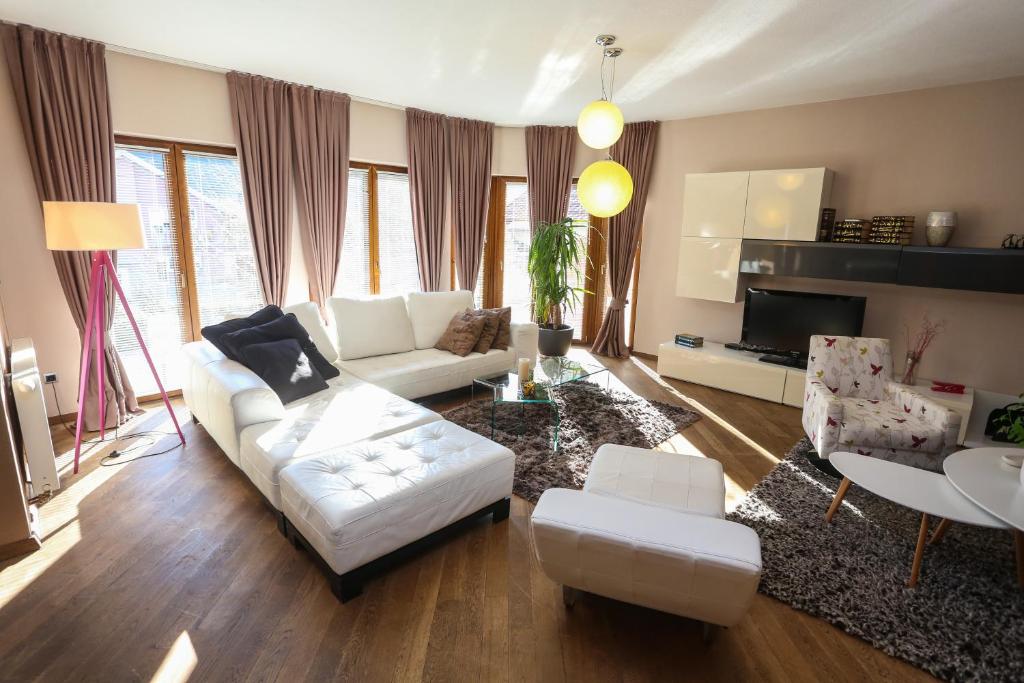 Farah Superior Apartments - Housity