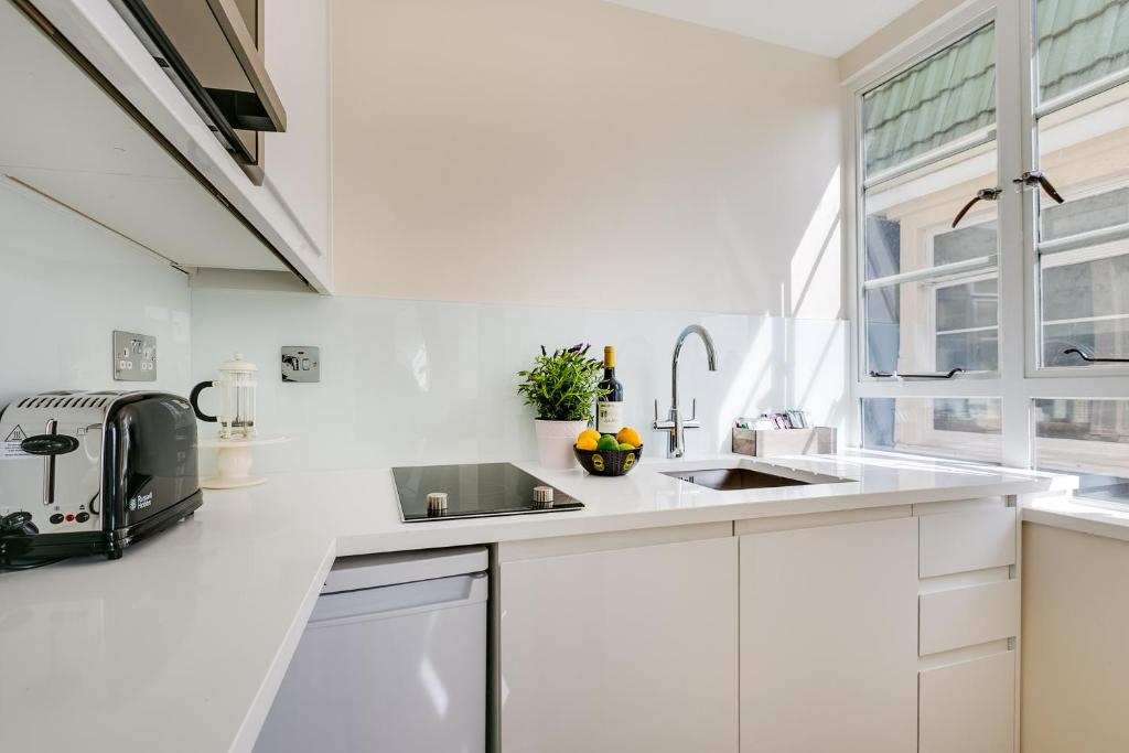 Nell Gwynn Chelsea Accommodation - Studio