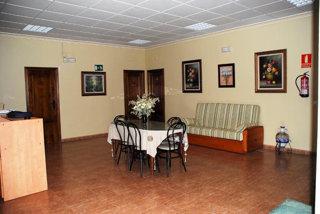 A seating area at Hostal la Encina