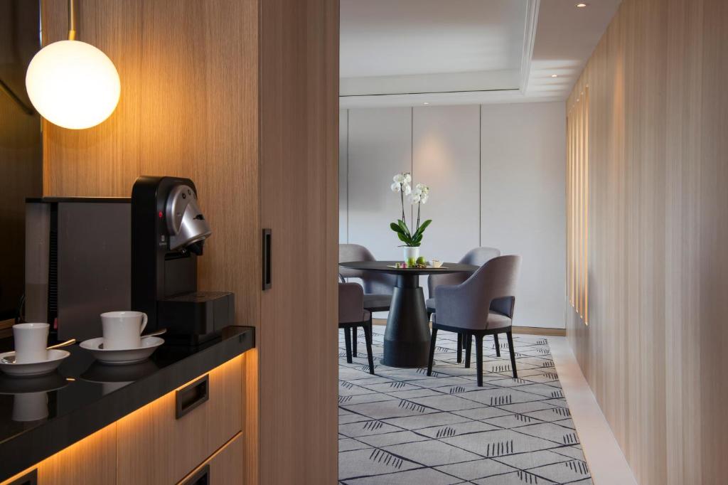 Posezení v ubytování Storchen Zürich - Lifestyle Boutique Hotel
