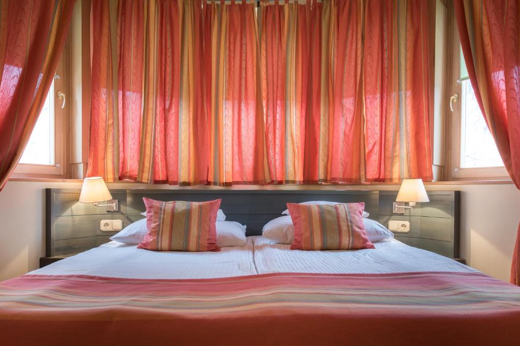 
Apartment (2 Adults) - Main Building
