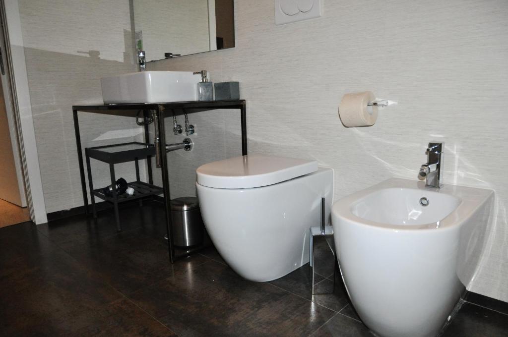 A bathroom at Cibele Bed&Breakfast