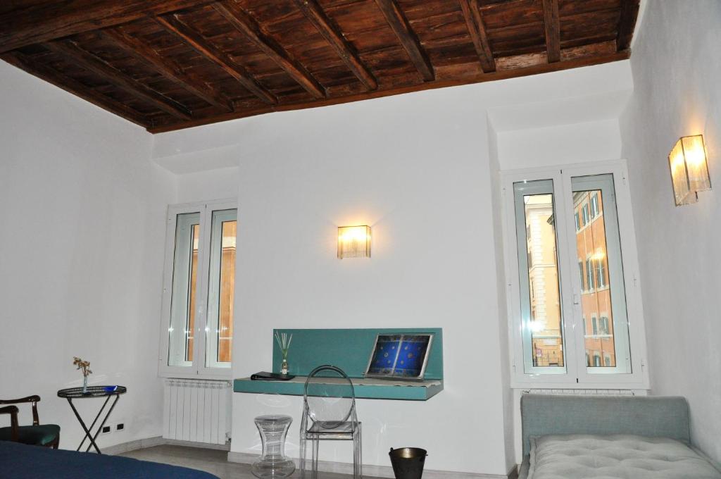 A television and/or entertainment centre at Cibele Bed&Breakfast