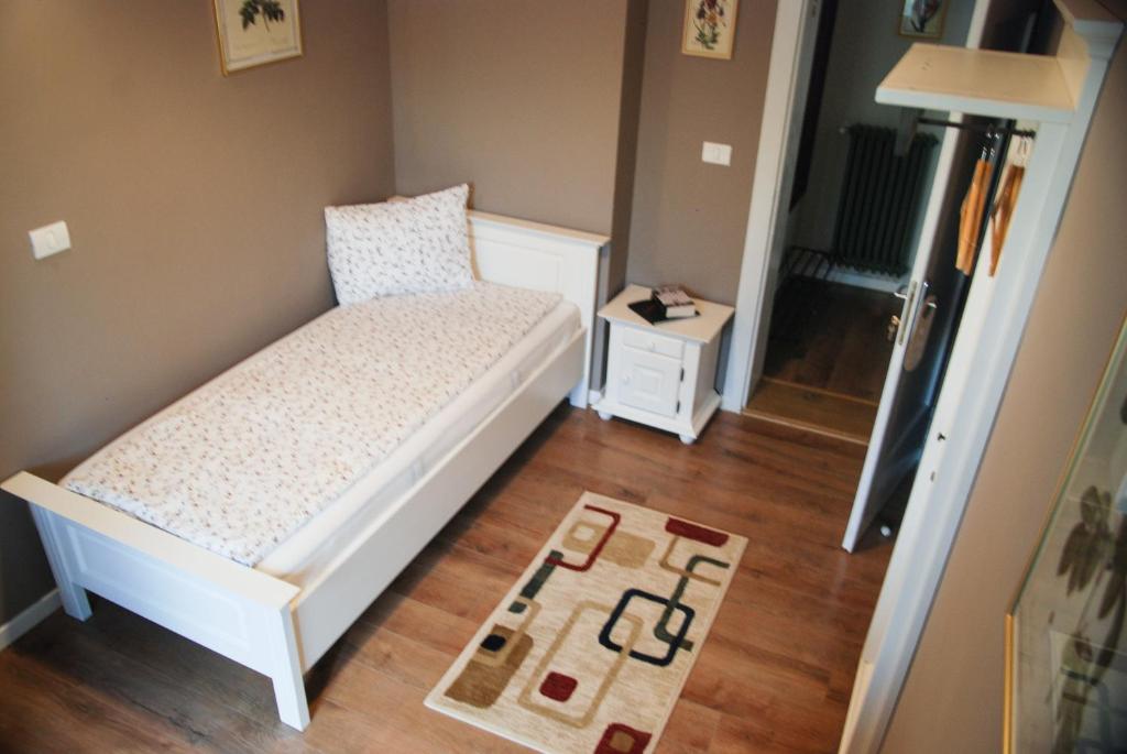 Apartment House Timisoara - Single Room With Private Bathroom