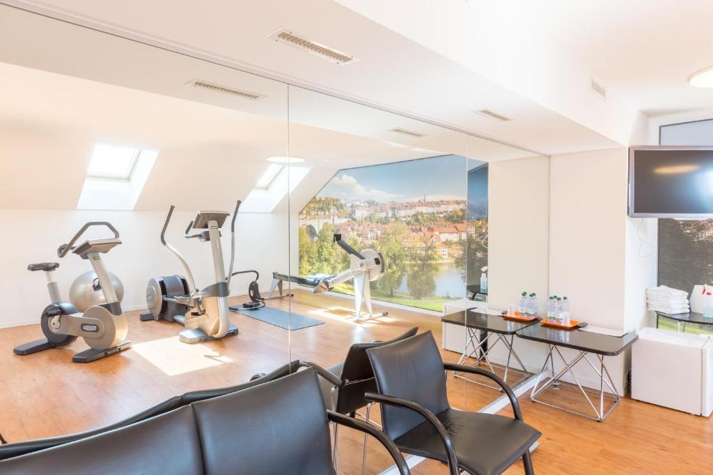 Hotel Bären am Bundesplatz - Resim 30