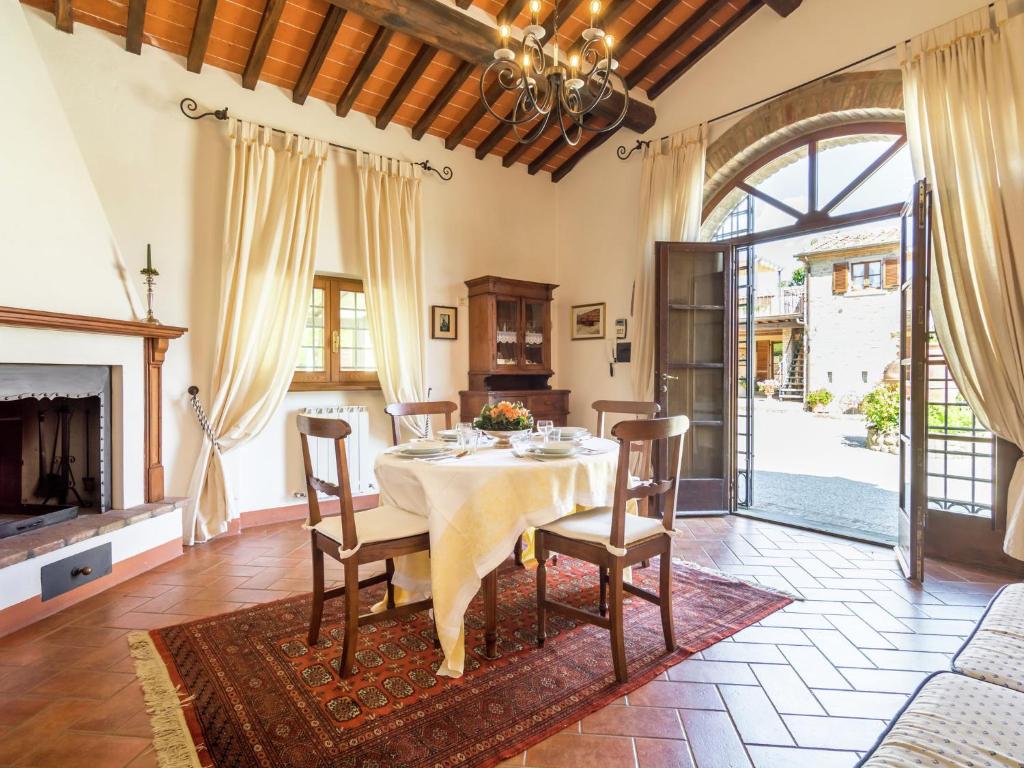 Część wypoczynkowa w obiekcie Holiday home in Cortona with pool