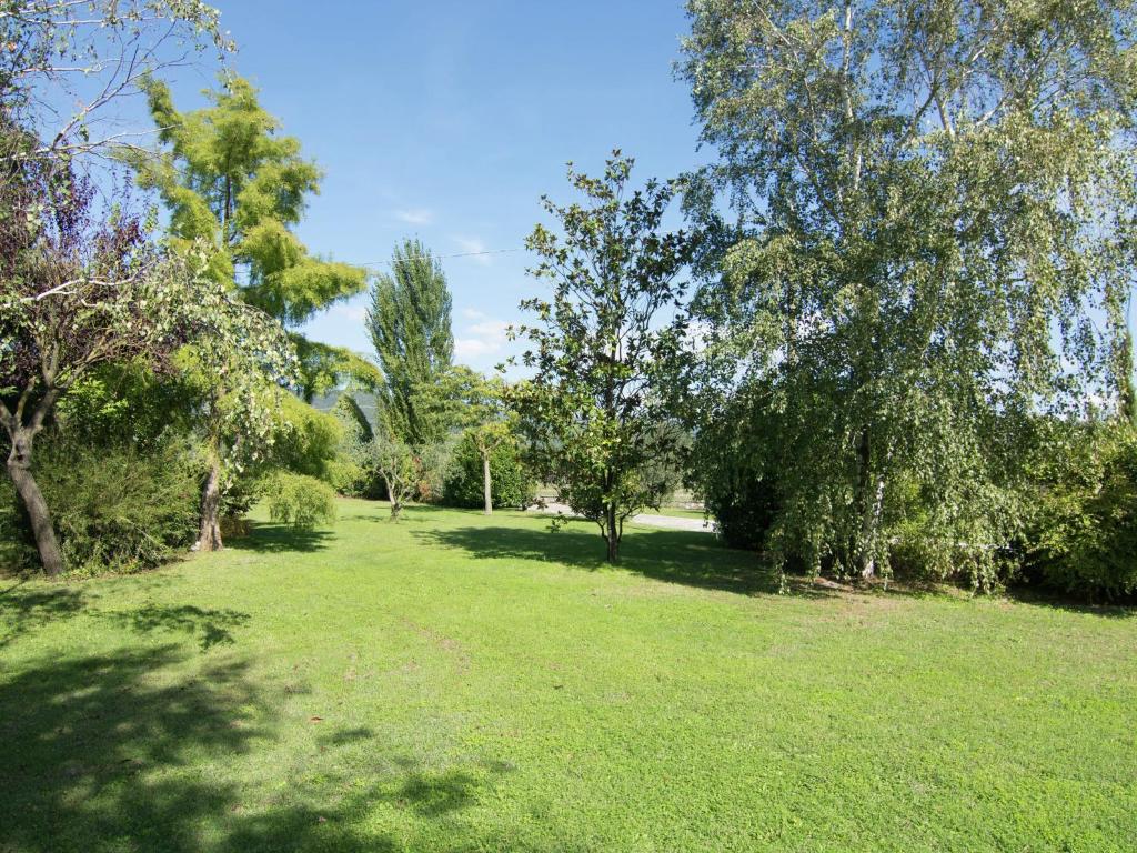 Ogród w obiekcie Holiday home in Cortona with pool
