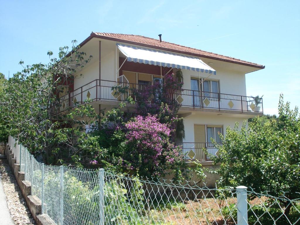 Relax & Explore in Vinisce