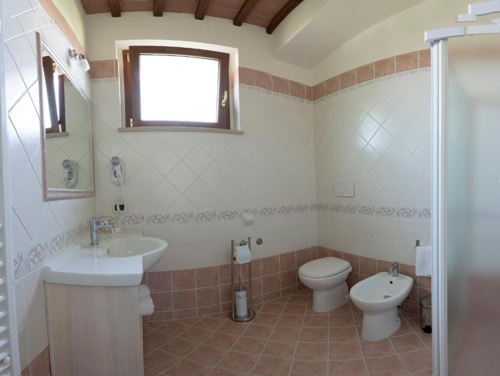 A bathroom at Albergo La Foresteria