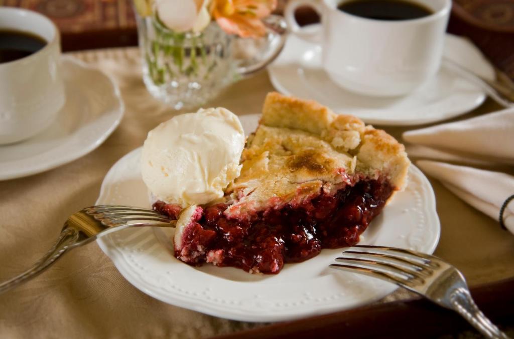 Berry Manor Inn photo