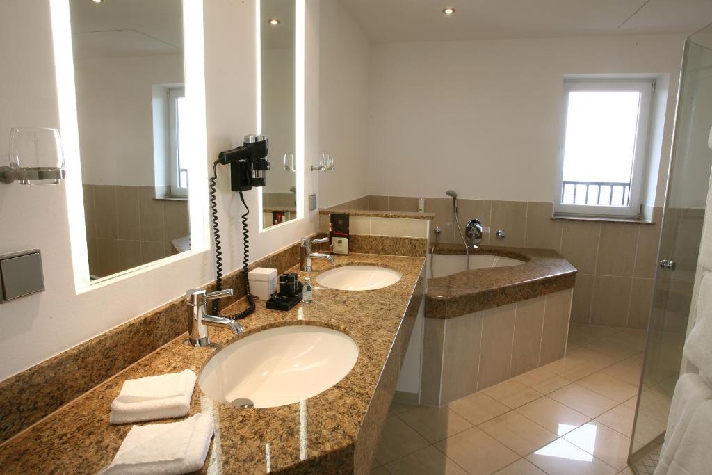 Congress Hotel am Stadtpark - Resim 45