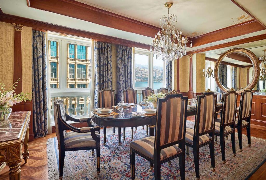 Prostor za sedenje u objektu Four Seasons Cairo At The First Residence