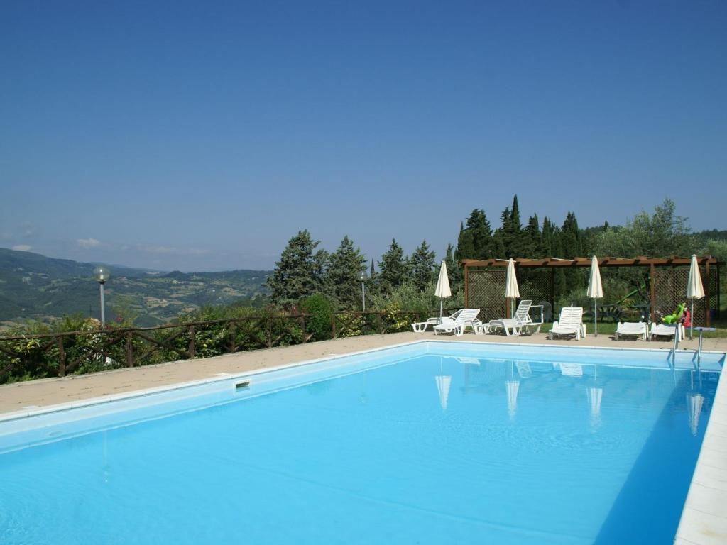 Bazén v ubytovaní Belvilla by OYO Brunelleschi alebo v jeho blízkosti