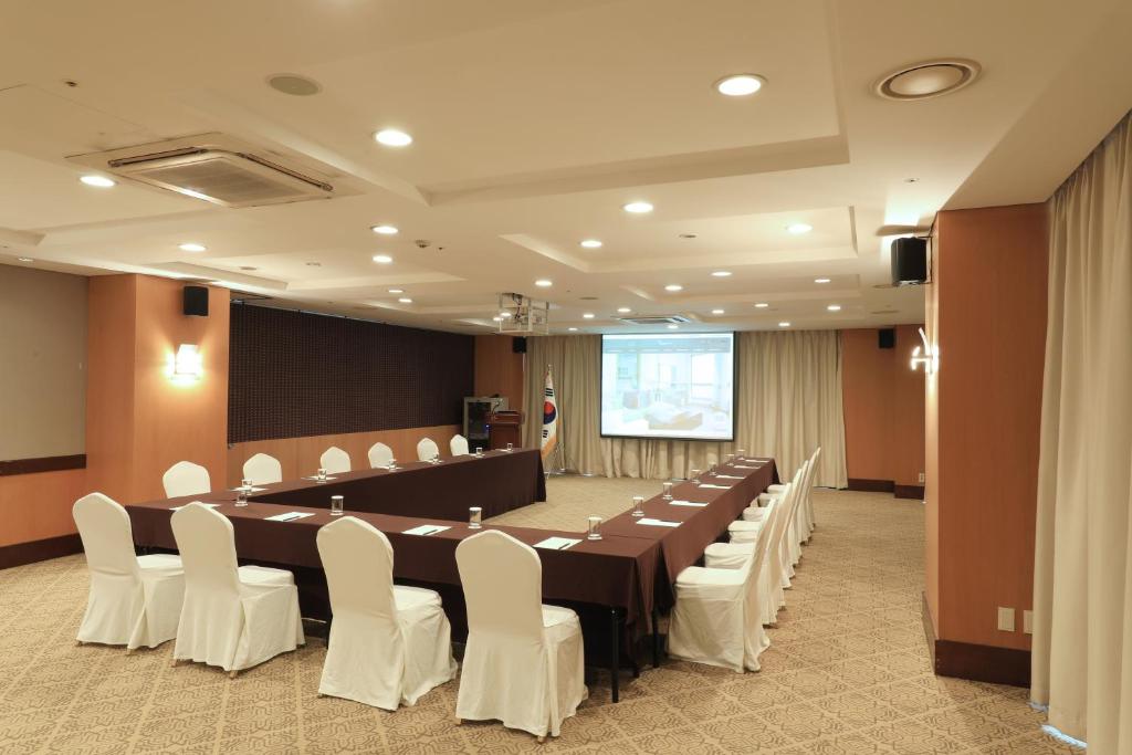 Ocean Suites Jeju Hotel photo