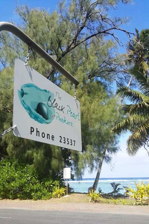 The Black Pearl Beachside Apartments photo