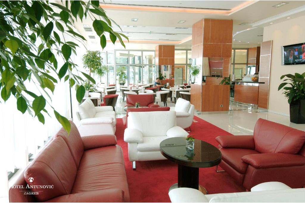 Posezení v ubytování Hotel Antunovic Zagreb