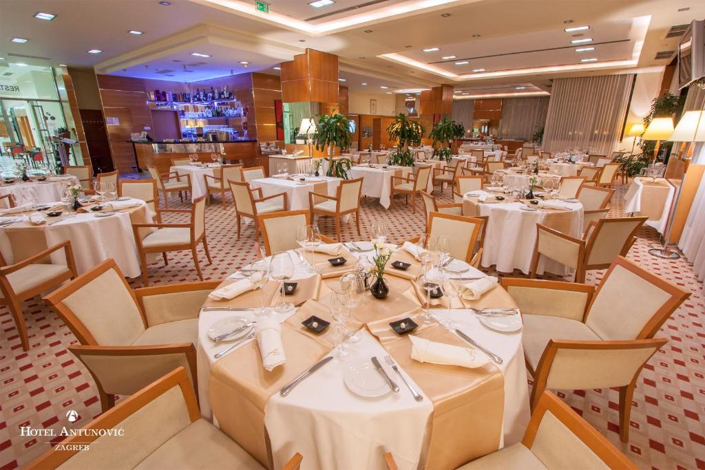 Restaurace v ubytování Hotel Antunovic Zagreb