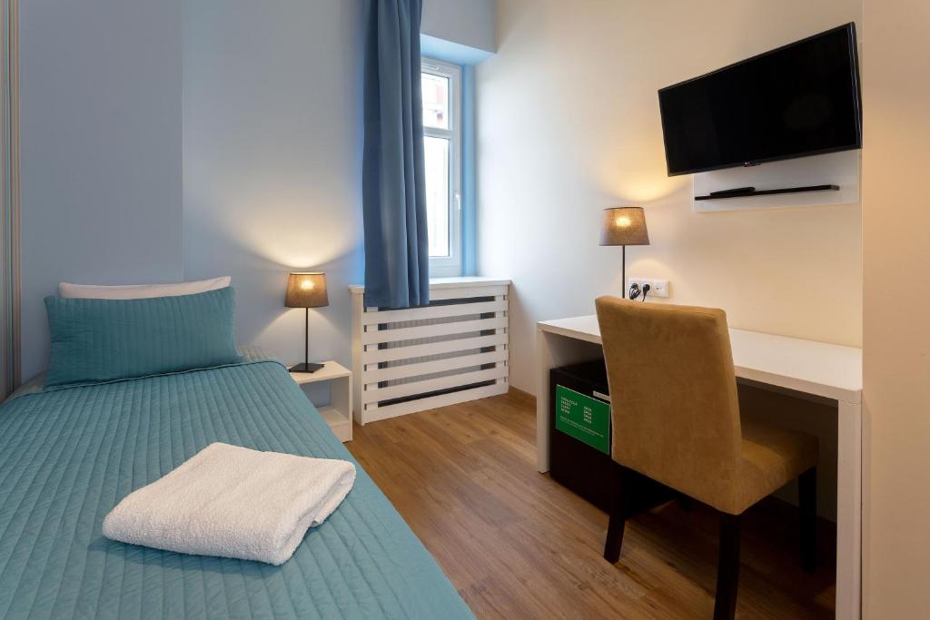 Hotel Traffic Poznan Stare Miasto - Resim 5