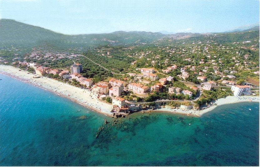 Ptičja perspektiva nastanitve Holidayhome Villammare