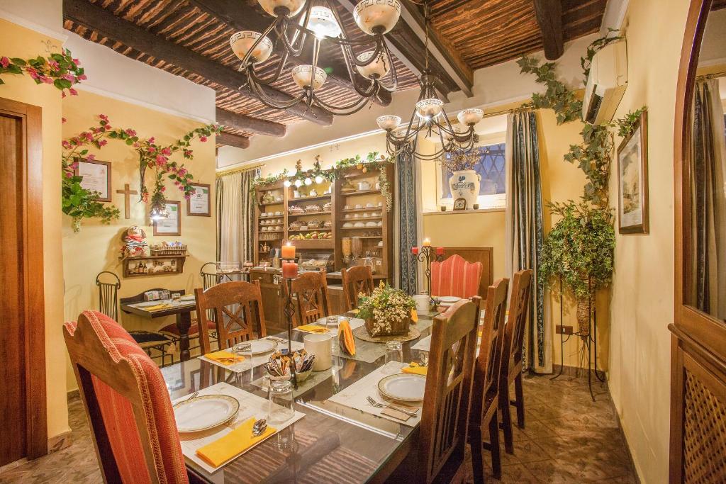 Reštaurácia alebo iné gastronomické zariadenie v ubytovaní B&B L'Alloggio Dei Vassalli