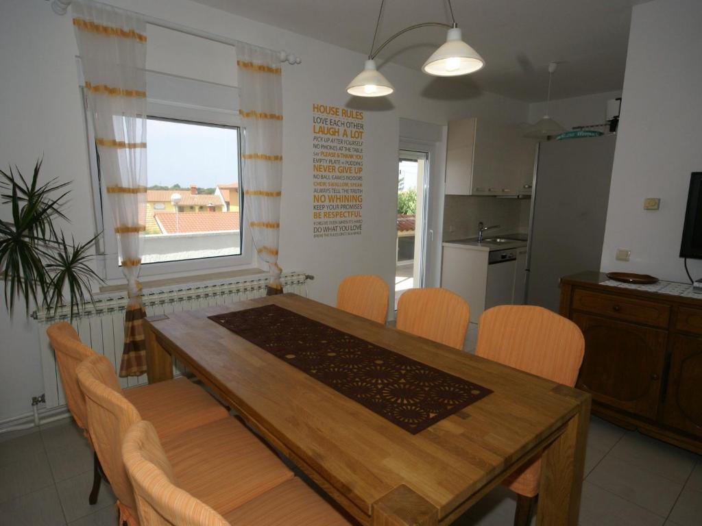 Fotografie z fotogalerie ubytování Comfy apartment in Vinkuran with the beach nearby v Medulinu