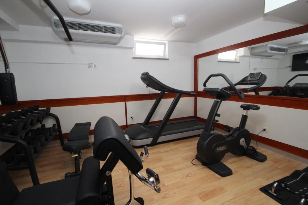 Fitness centrum a/nebo fitness zařízení v ubytování Hotel Trogir Palace