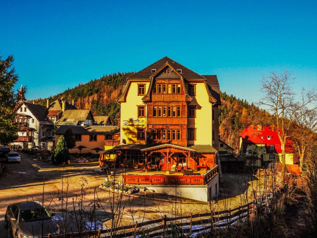 Nespecifikovaný výhled na hory nebo výhled na hory při pohledu z bed and breakfast