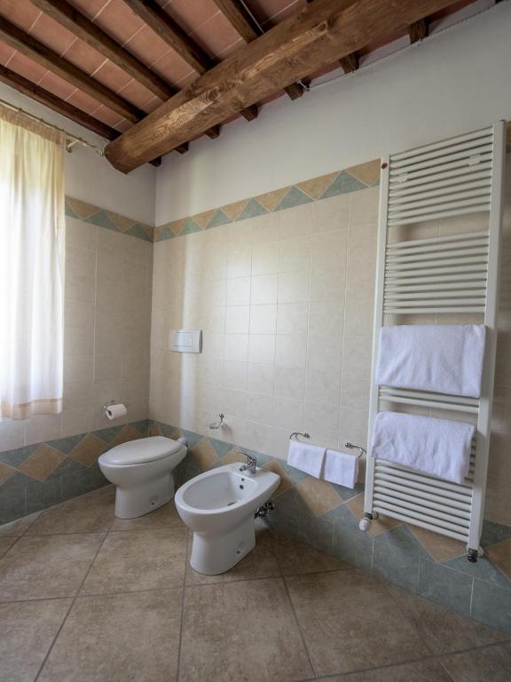 A bathroom at Albergo La Foresteria