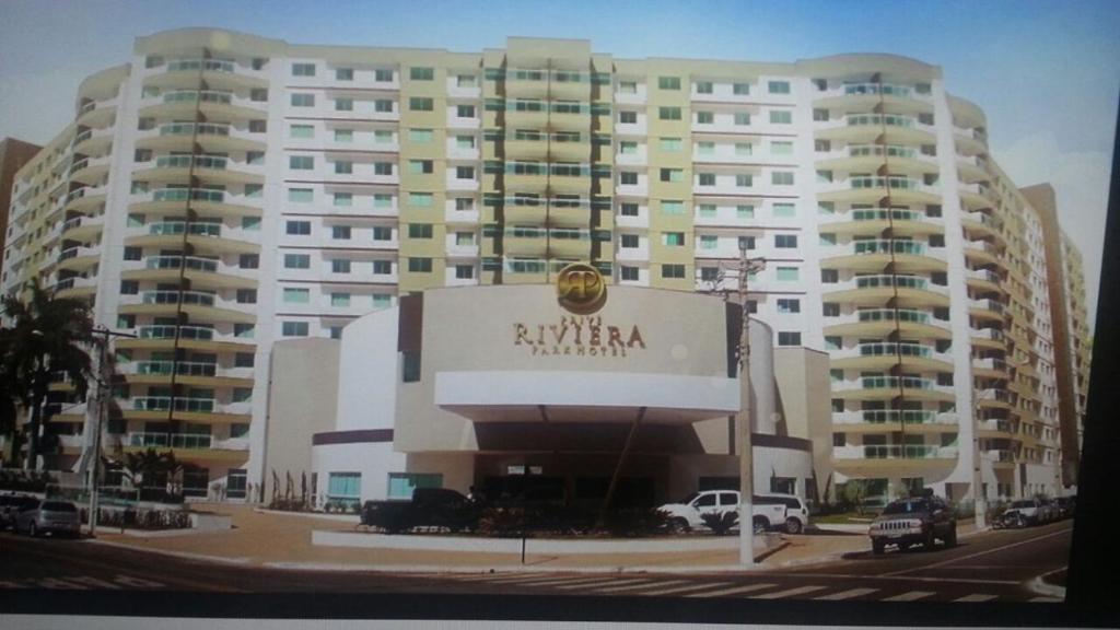  Flats Riviera Park