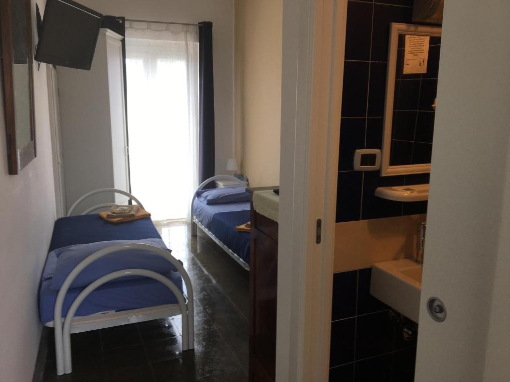 B&B Stella Marina - Twin Room With Shower